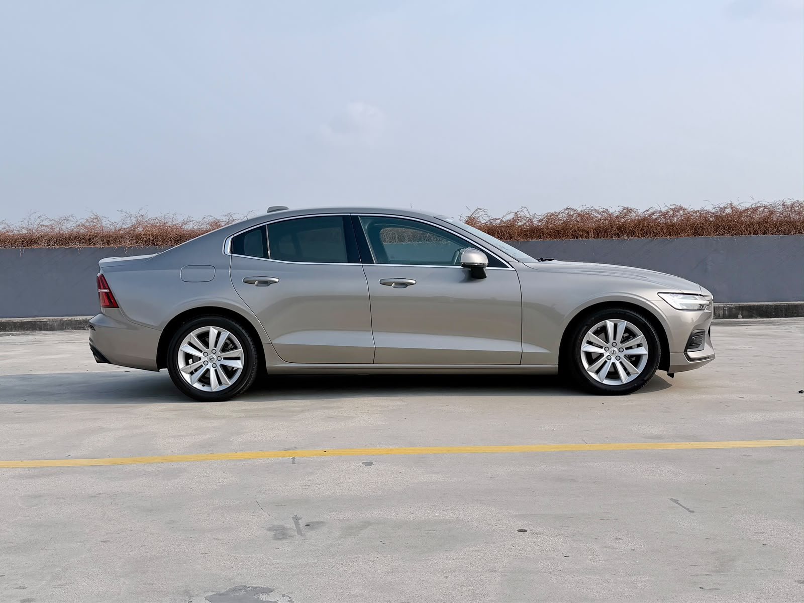 Volvo S60 T4 Momentum photo 4